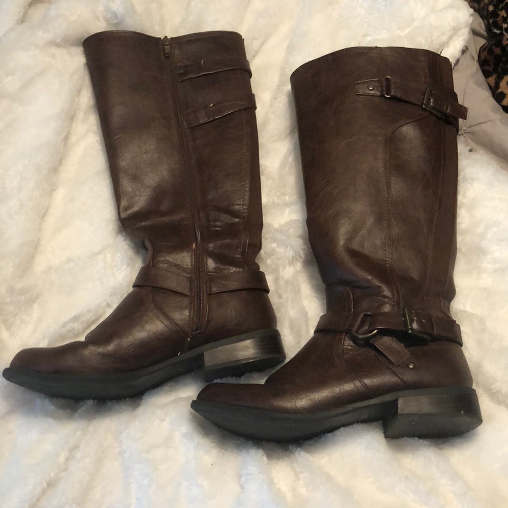 Guess boots
